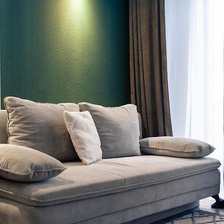 Modern Living Apartment - 3-Zimmer - Nuernberg Nord, Ruhige Seitenstrasse, Fusslaeufig Strassenbahn Bagian luar foto