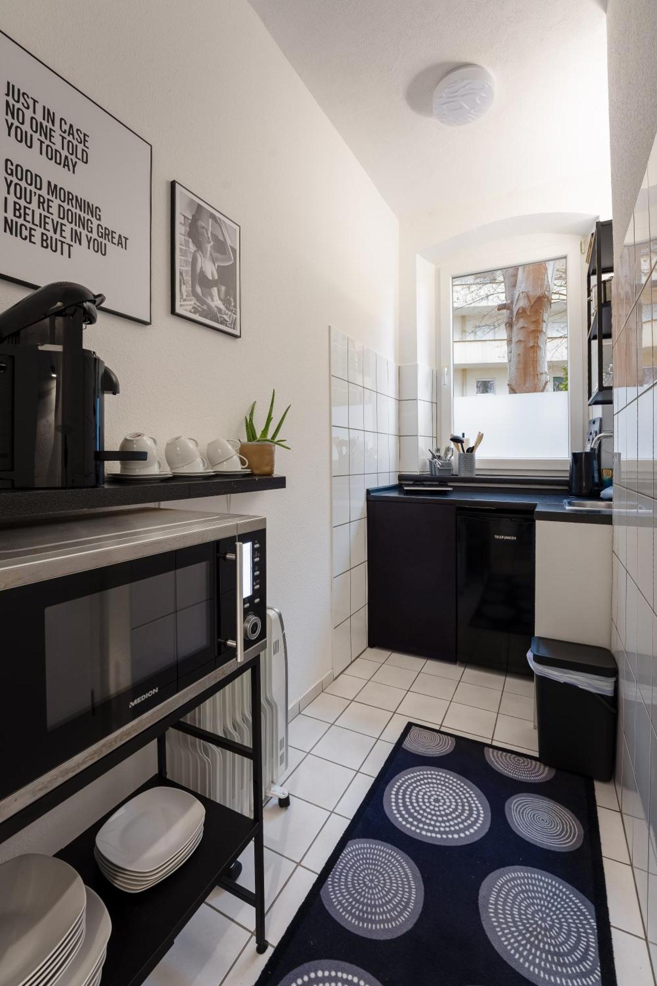 Modern Living Apartment - 3-Zimmer - Nuernberg Nord, Ruhige Seitenstrasse, Fusslaeufig Strassenbahn Bagian luar foto
